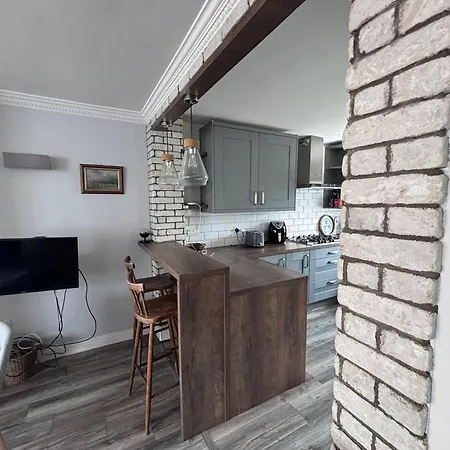 Central, Comfortable And Spacious 4 Bed Duplex * Dublin