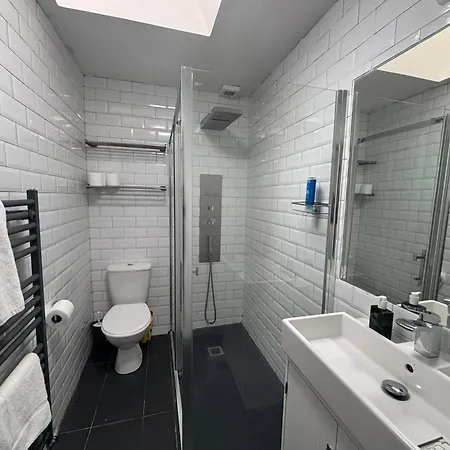 דירה Central, Comfortable And Spacious 4 Bed Duplex